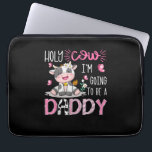 Holy Cow I'm Going To Be A Daddy Gender Reveal Par Laptopschutzhülle<br><div class="desc">Holy Cow I'm Going To Be A Daddy Gender Reveal Party</div>