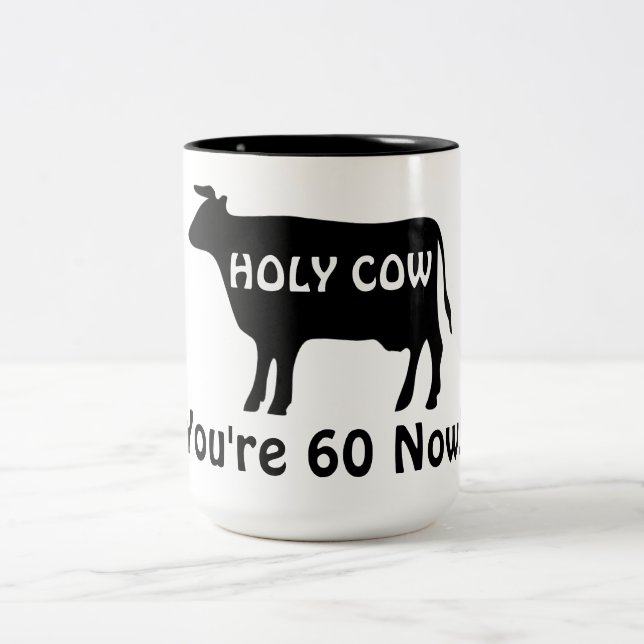 Holy Cow You're 60 Now Funny Birthday Zweifarbige Tasse (Mittel)