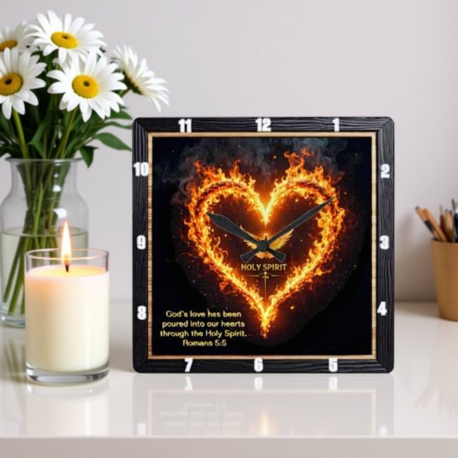 Holy Spirit Cross Flaming Heart Romans 5:5 Quadratische Wanduhr (Von Creator hochgeladen)