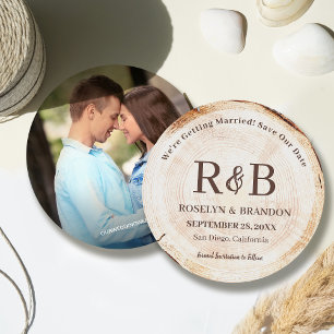 Holz-Rustikale-Hochzeits-Monogramm-Namen Individue Save The Date