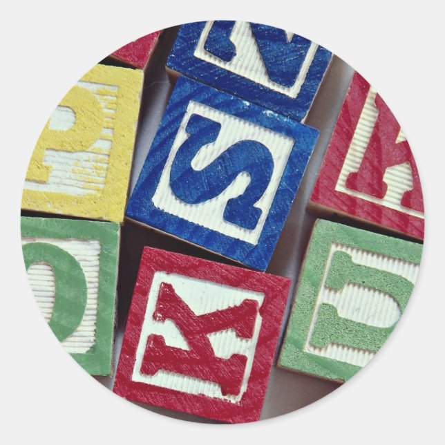 Holzblöcke mit Alphabeten für Kinder Runder Aufkleber (Vorderseite)