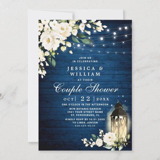 Holzdusche mit weißer Rose Laterne Einladung (Vorderseite)