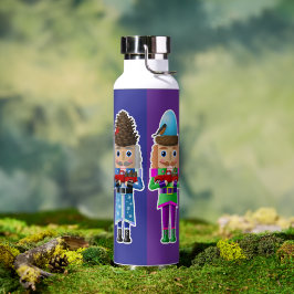 Holzernährlinge mit kleinen roten Lkw Trinkflasche
