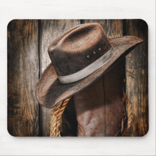 hölzerne Cowboystiefel der Westernlandbraunscheune Mousepad