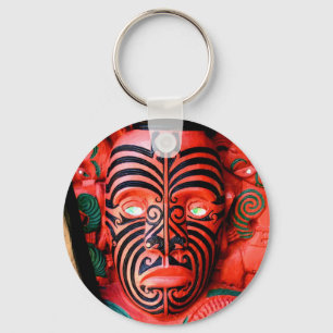 Hölzernes Schnitzen eines Maori- Kriegers, Schlüsselanhänger