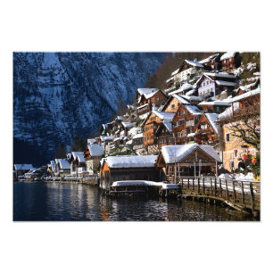 Holzhäuser am See in Hallstatt, Österreich Fotodruck