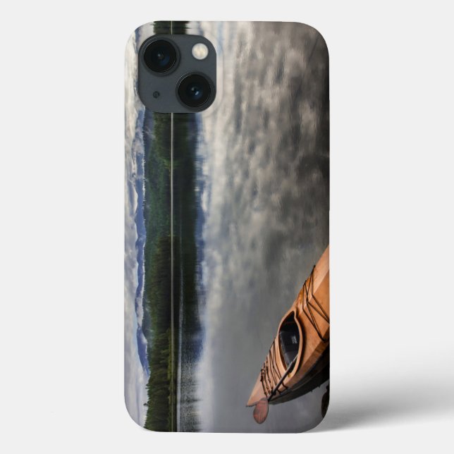 Holzkajak am Ufer des Bibersees Case-Mate iPhone Hülle (Rückseite)