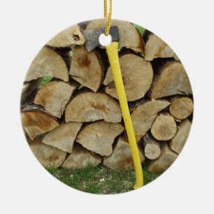 Holzpalette und AX-Dekoration Keramik Ornament