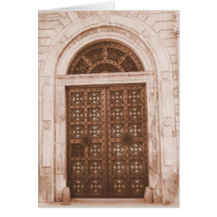 Holztüren in der Altstadt von Barcelona, Spanien