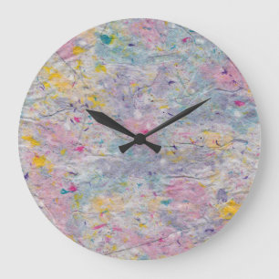 Homemade Paper with Colorful Pulp Accents Große Wanduhr
