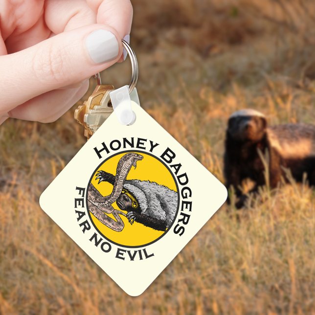 Honey Badgers Federn keine böse gelbe Beängstigend Schlüsselanhänger (Honey badgers fear no evil quote honey badger vs snake wild animal illustration keyring )