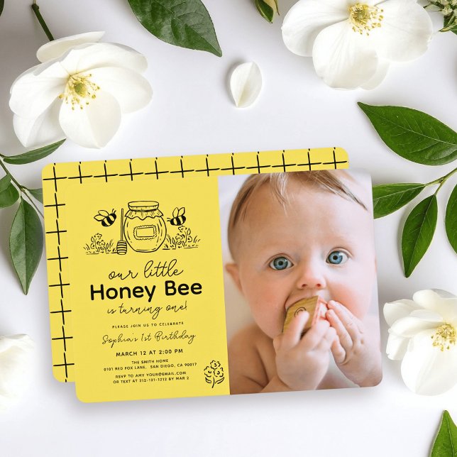 Honey Bee Photo Yellow Hand-drawn 1st Birthday Einladung (Von Creator hochgeladen)