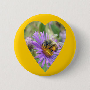 Honeybee auf Fall Asters Herz Button