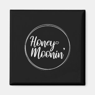 Honeymoon Couple Wedding Honeymoonin Brides Groom Magnet
