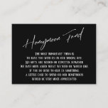 Honeymoon Fund Modernes Handwriting Black & White Begleitkarte<br><div class="desc">Diese einfachen, unverwechselbaren Karteneinsätze wurden so konzipiert, dass sie anderen Elementen in einer wachsenden Veranstaltungspalette entsprechen, die über einen modernen lässigen Schriftart mit einem schlichten Hintergrund verfügt, in dem Sie alle gewünschten Farben einstellen können. Auf der Vorderseite lesen Sie "Honeymoon Fund" in der vorgestellten Schrift. auf der Rückseite habe ich...</div>