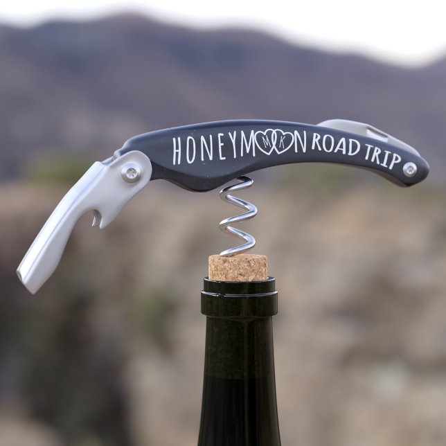 Honeymoon Road Trip Heart Monogram Black Kellnermesser (Off on your honeymoon road trip adventure of a lifetime? You'll need a corkscrew! Add your initials)
