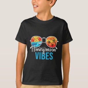 Honeymoon Vibes Couples Vacation Wedding Bride Gro T-Shirt