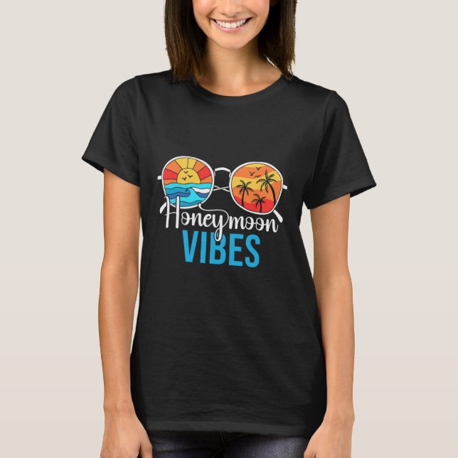 Honeymoon Vibes Couples Vacation Wedding Bride Gro T-Shirt (Vorderseite)