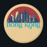 Hongkong China Retro City Skyline City Art Magnet<br><div class="desc">Vintages und retro City Design mit wunderschöner Skyline, touristischer Attraktion und Stadtbild. Cooler Wolkenkratzer und Gebäude Silhouette Illustrationen für Touristen und Reisende. Ideal als Souvenir, um Zuhause zu bringen, wenn Sie durch die Welt reisen. Rett die Erinnerung an deine Reise und Ferien mit Familie und Freunden. Die Hintergrundfarbe kann auf...</div>
