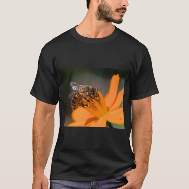 Honigbiene & Cosmos Blume Natur T-Shirt (Vorderseite)