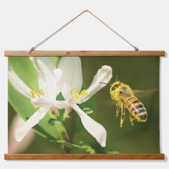 Honigbiene Hängender Wandteppich Mit Holzrahmen (Vorne)