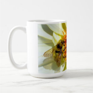 Honigbiene und Blume Kaffee Tasse. Tasse