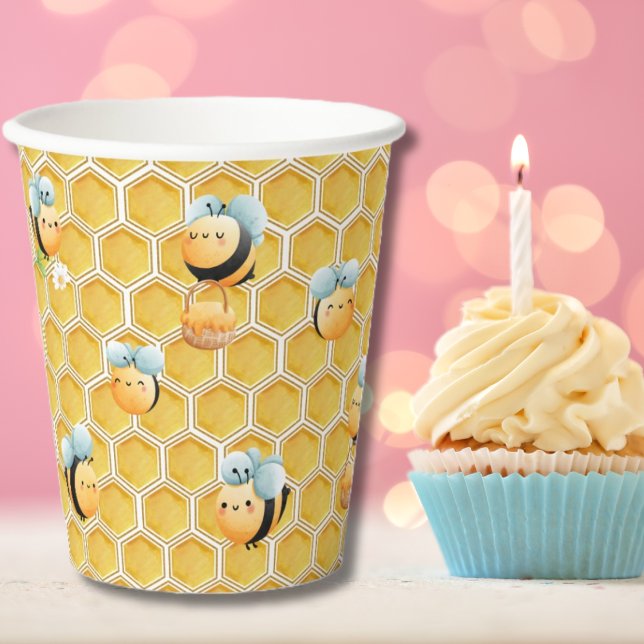 Honigwabe und Bienen First Baby's Birthday Pappbecher (Von Creator hochgeladen)