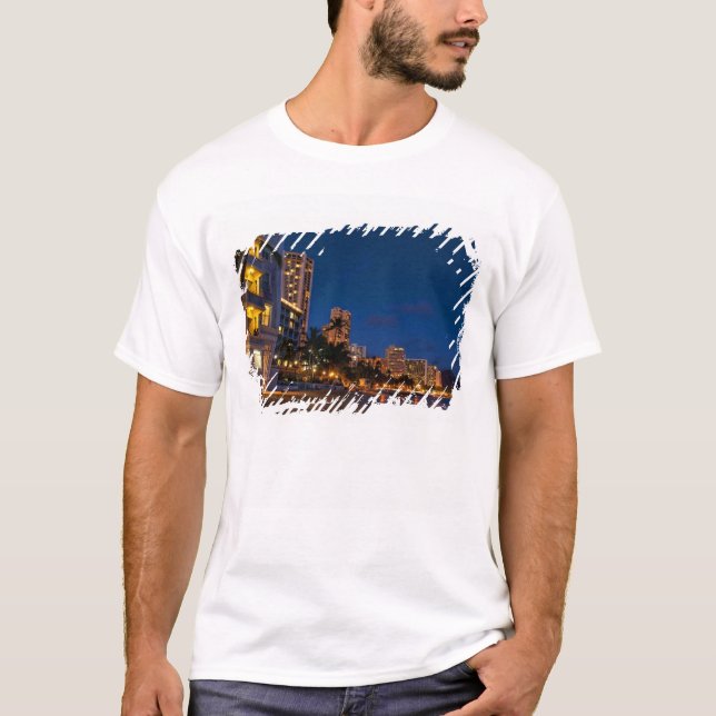 Honolulu, Oahu, Hawaii. Nachtexposition T-Shirt (Vorderseite)