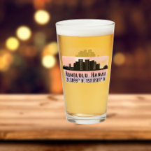 Honolulu Skyline Latitude und Longitude Pint
