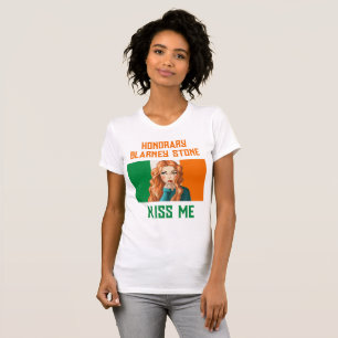 HONORARY BLARNEY STONE IRISH LASS KISS ME T - Shir T-Shirt