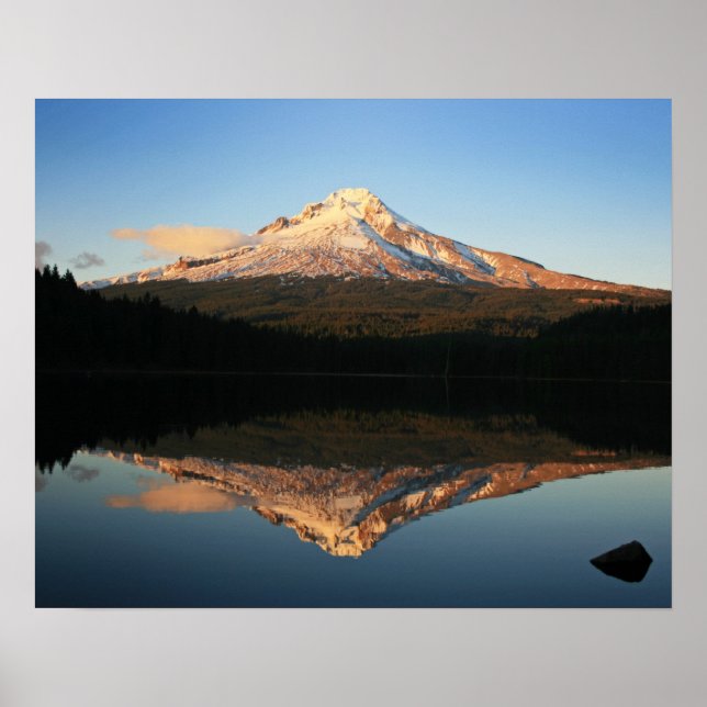 Hood over Trillium Lake, Oregon Poster (Vorne)