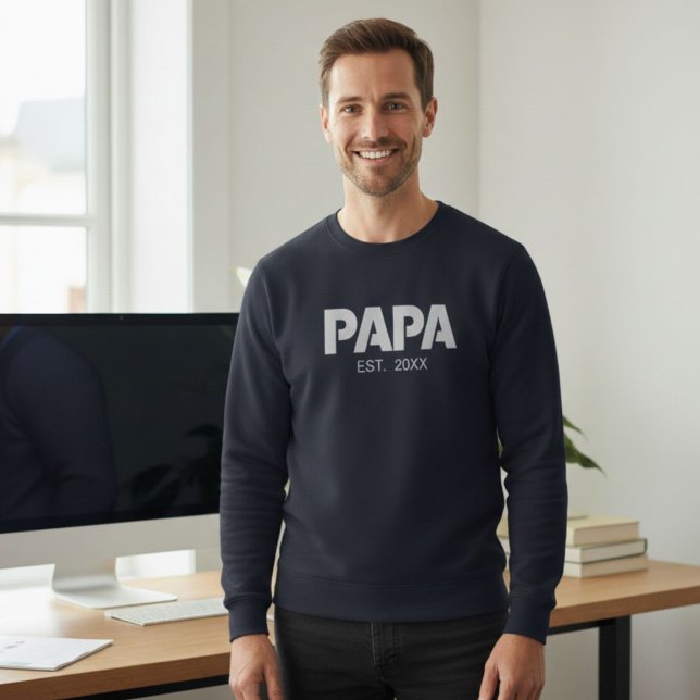Hooded sweatshirt for dad personalized with name (Von Creator hochgeladen)