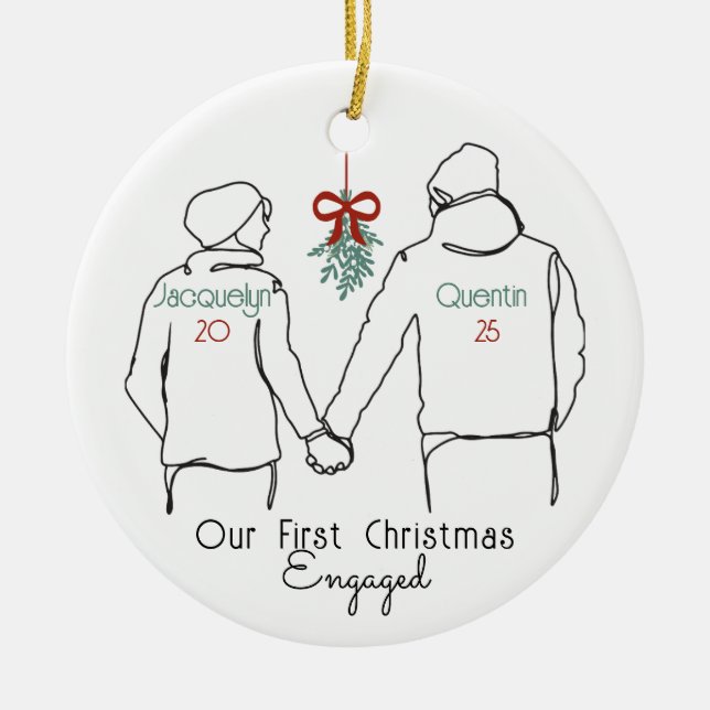 Hoodie Couple First Christmas Verlobt Keramik Ornament (Vorne)