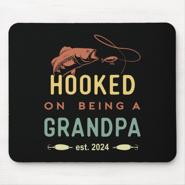 Hooked on being a Oppo Est 2024 First Time Gran Mousepad (Vorne)