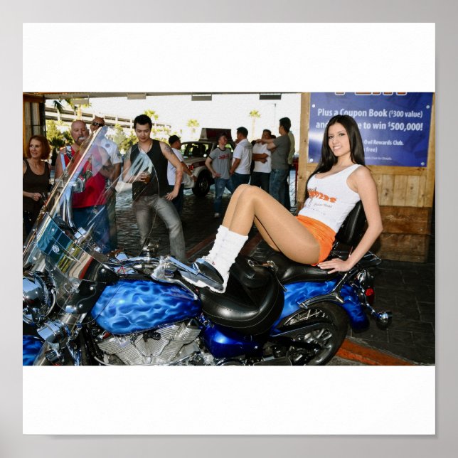Hooters Girl on Bike Poster (Vorne)