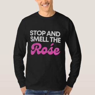 Hör auf die Rose zu riechen Süßes hübsches Design T-Shirt