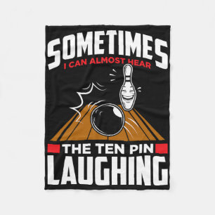 Hören Sie das Zehn Button Laughing - Funny Bowler Fleecedecke