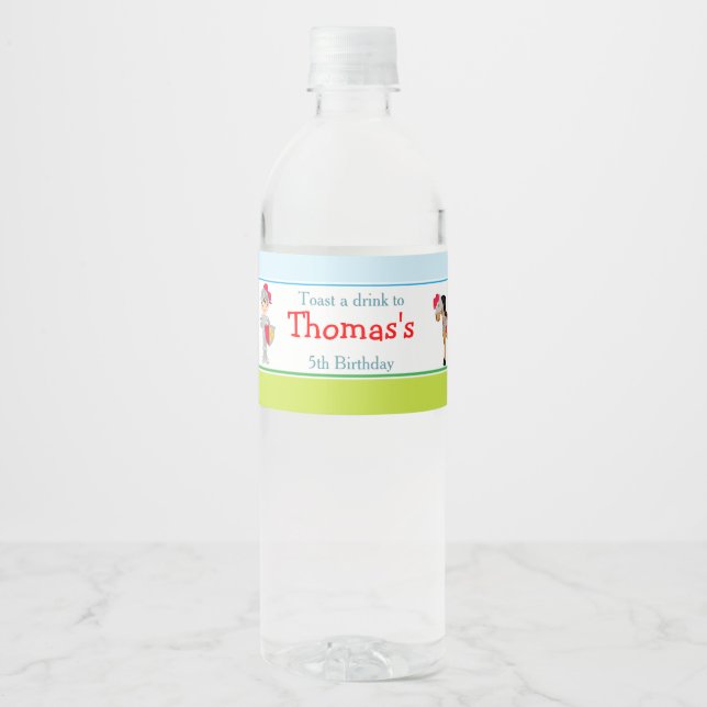 Hören Sie, Ihr Brünetter Niedlicher Ritter Wasserflaschenetikett (Vorderseite)