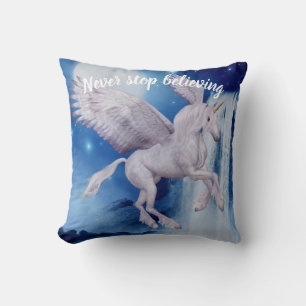 Hören Sie niemals auf, Unicorn Inspirational zu gl Kissen
