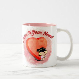 hören Sie zu Ihrer Herz-Tasse Zweifarbige Tasse