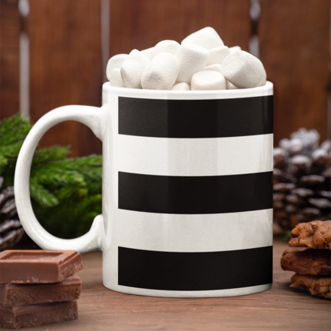 Horizontale schwarze und weiße Streifen Kaffeetasse (Horizontal Black and White Stripes Coffee Mug)