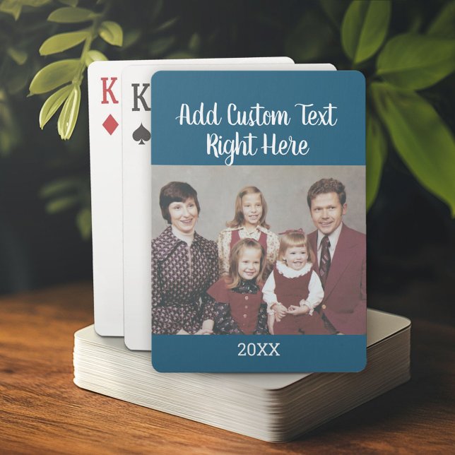 Horizontales Foto mit Skriptfamilie Text und Jahr Spielkarten (Personalized playing cards)