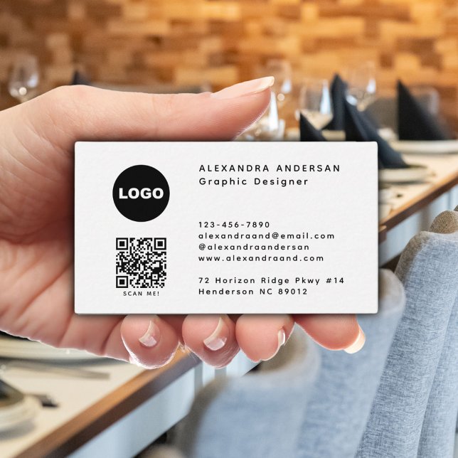 Horizontales QR-Code-Logo-Grafikdesigner Visitenkarte (Modern Black White QR Code Logo Professional Business Card)