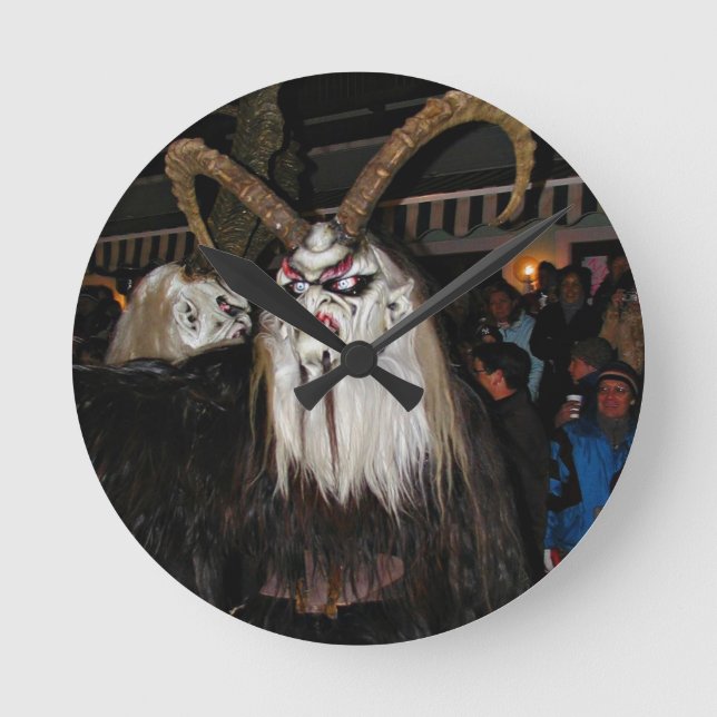 Horned Japanese Devil Mask Runde Wanduhr (Vorderseite)