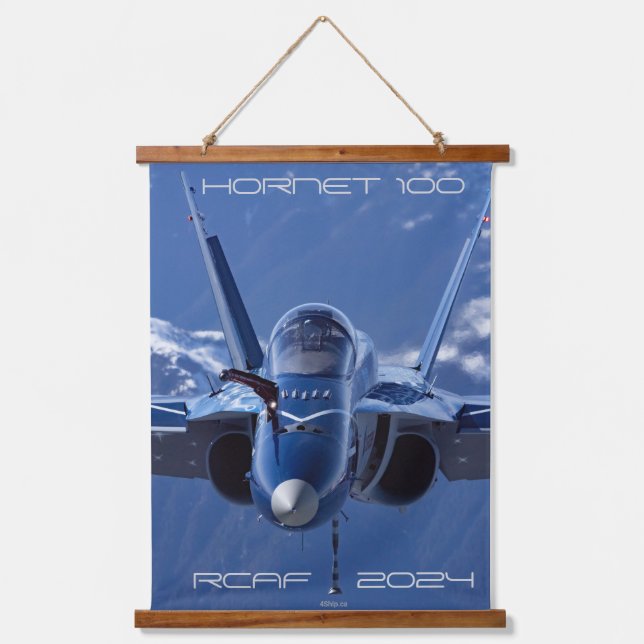 Hornet 100 CF18 Demo 2024 Tapestry Wandteppich Mit Holzrahmen (Vorderseite)