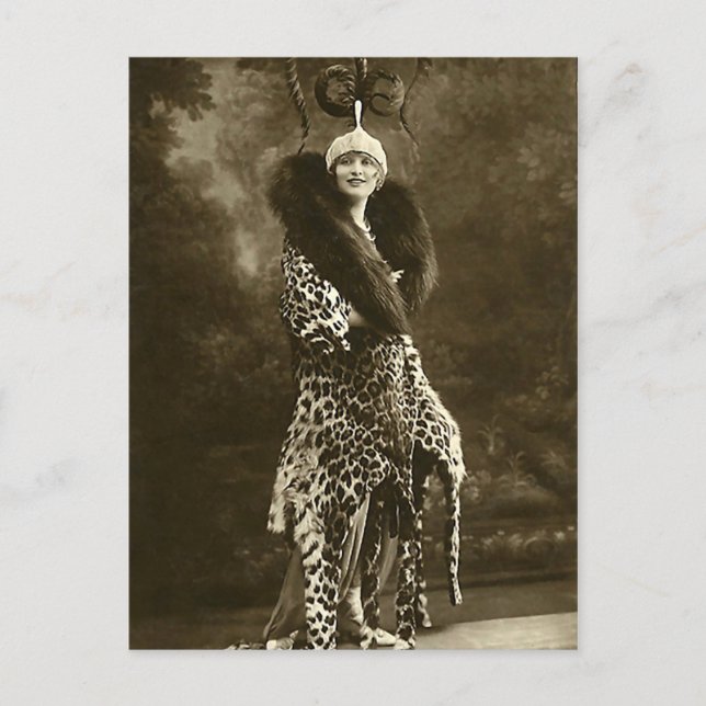 Horrendous Hat and Coat Postkarte (Vorderseite)