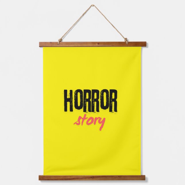 Horror Story Wandteppich Mit Holzrahmen (Vorderseite)