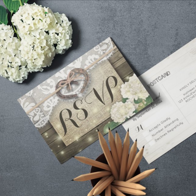 Horseshoe Hydrangea Wood Wedding RSVP Kindly Antwo Einladungspostkarte (Von Creator hochgeladen)