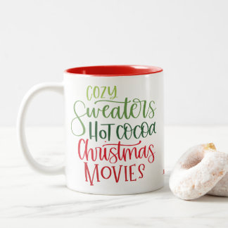 Hot Chocolate Christmas Red Green Whimsy Text Zweifarbige Tasse