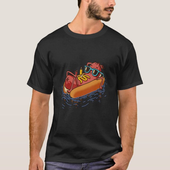 Hot Dog In A Swimming Pool Summer Vacation Foodie T-Shirt (Vorderseite)